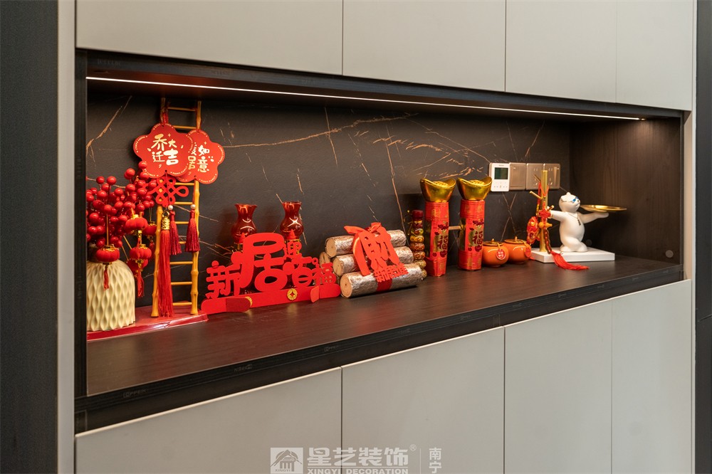 保利領(lǐng)譽府132平現(xiàn)代簡約入戶裝修實景