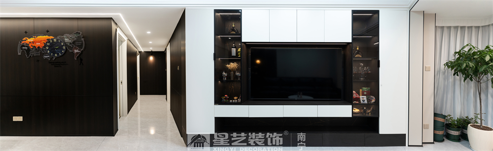 保利領(lǐng)譽府132平現(xiàn)代簡約客廳裝修實景
